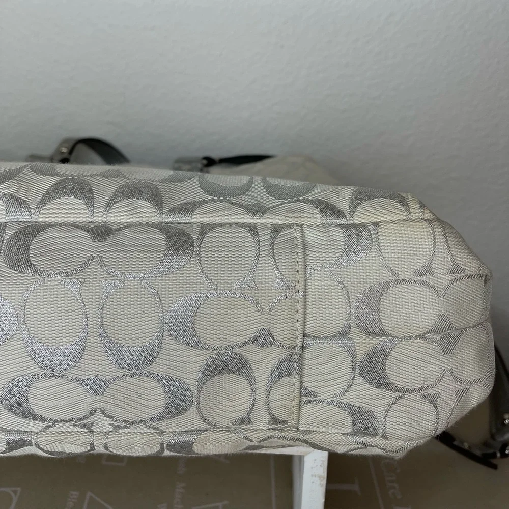 Coach Ashley Signature "C" Shoulder Satchel Purse Silver Metallic Vintage - Picture 13 of 16